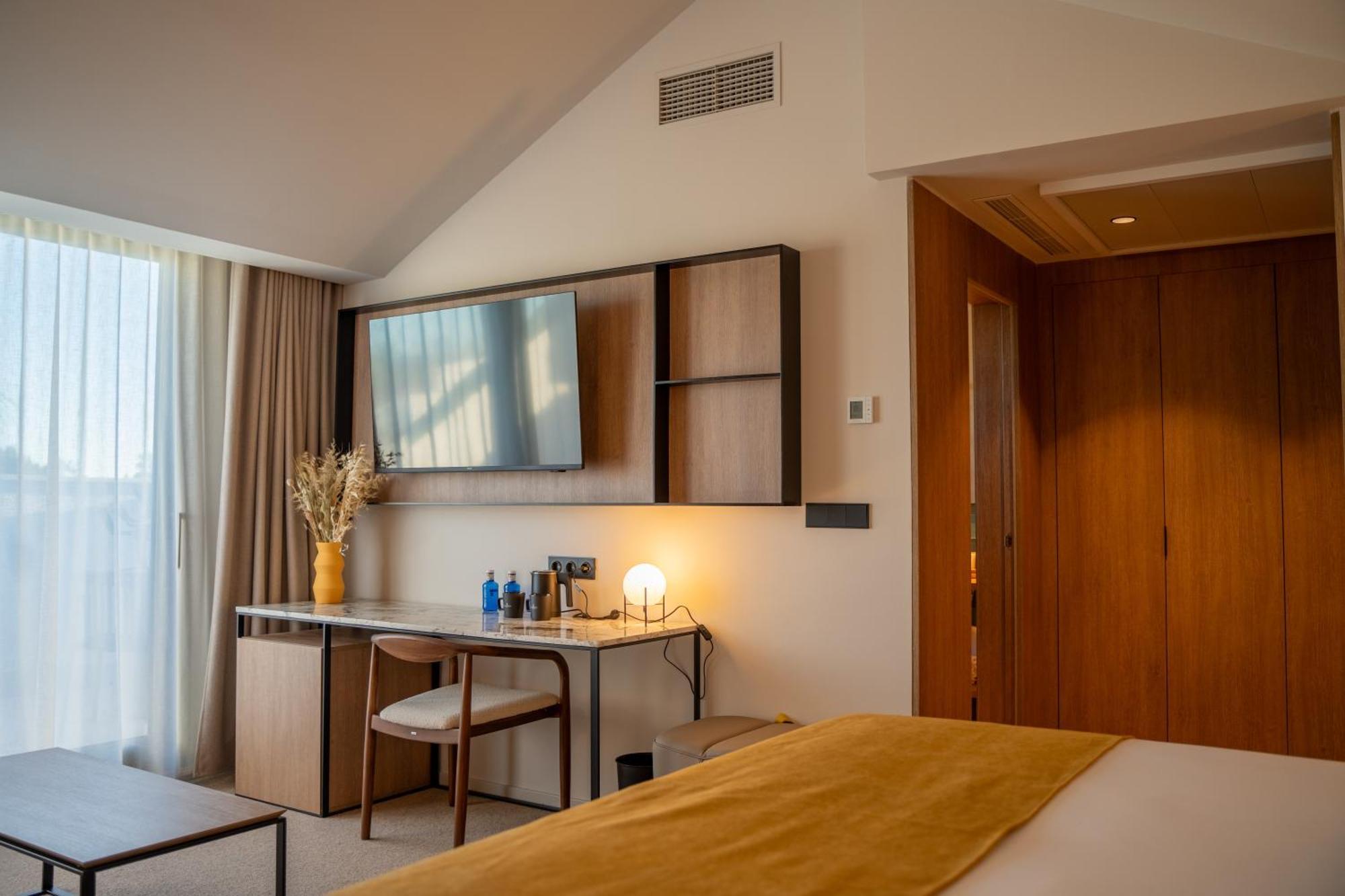 Hotel Calderona Wellness Bétera Esterno foto